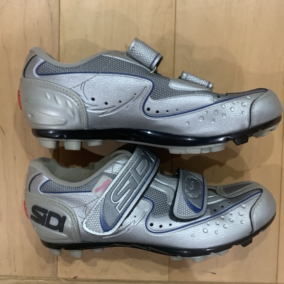 SIDI Spark Carbon Cycling shoes 
Women Size 8 W USA, Size 40 W EUR - Picture 6 of 7